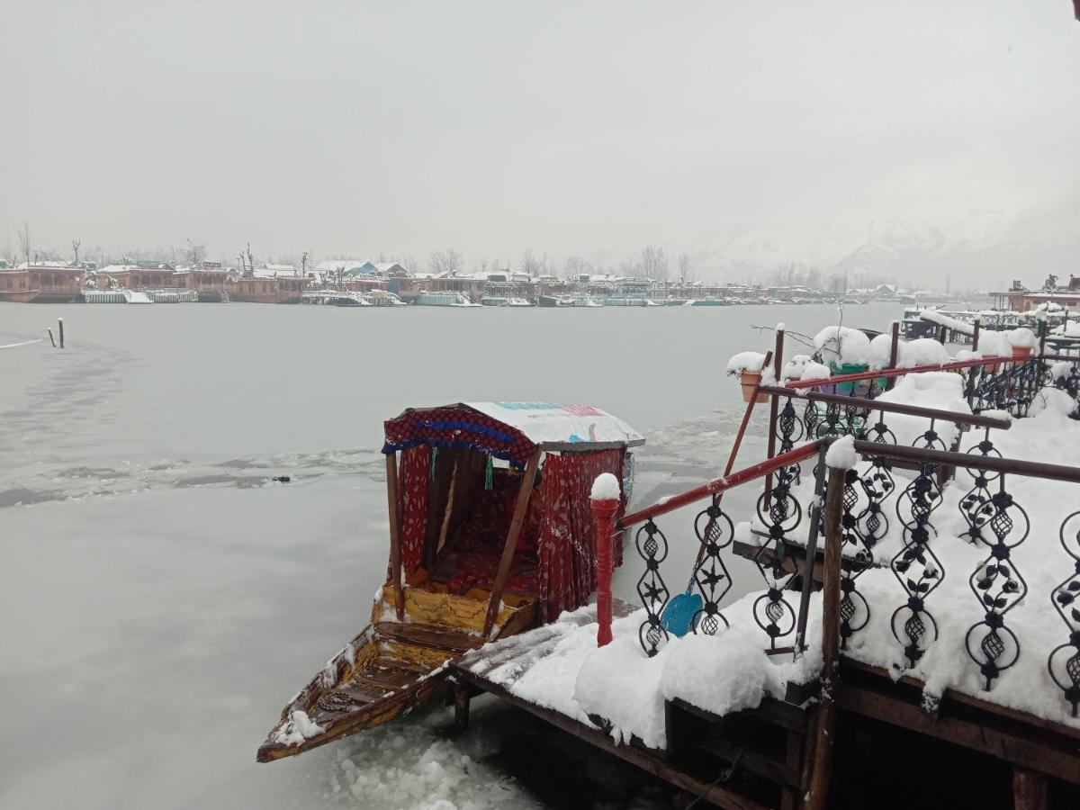 New Bombay Heritage Group Of House Boat Srīnagar Esterno foto
