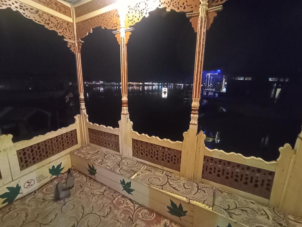 New Bombay Heritage Group Of House Boat Srīnagar Esterno foto